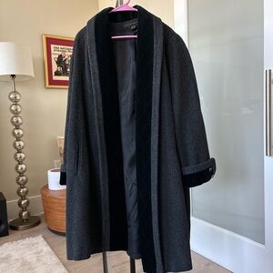 Elegant Gray Women's Coat